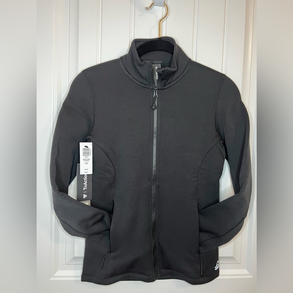 EUC TnAction SnoForm Polar Stance Zip-Up Running Jacking by Aritzia - Black